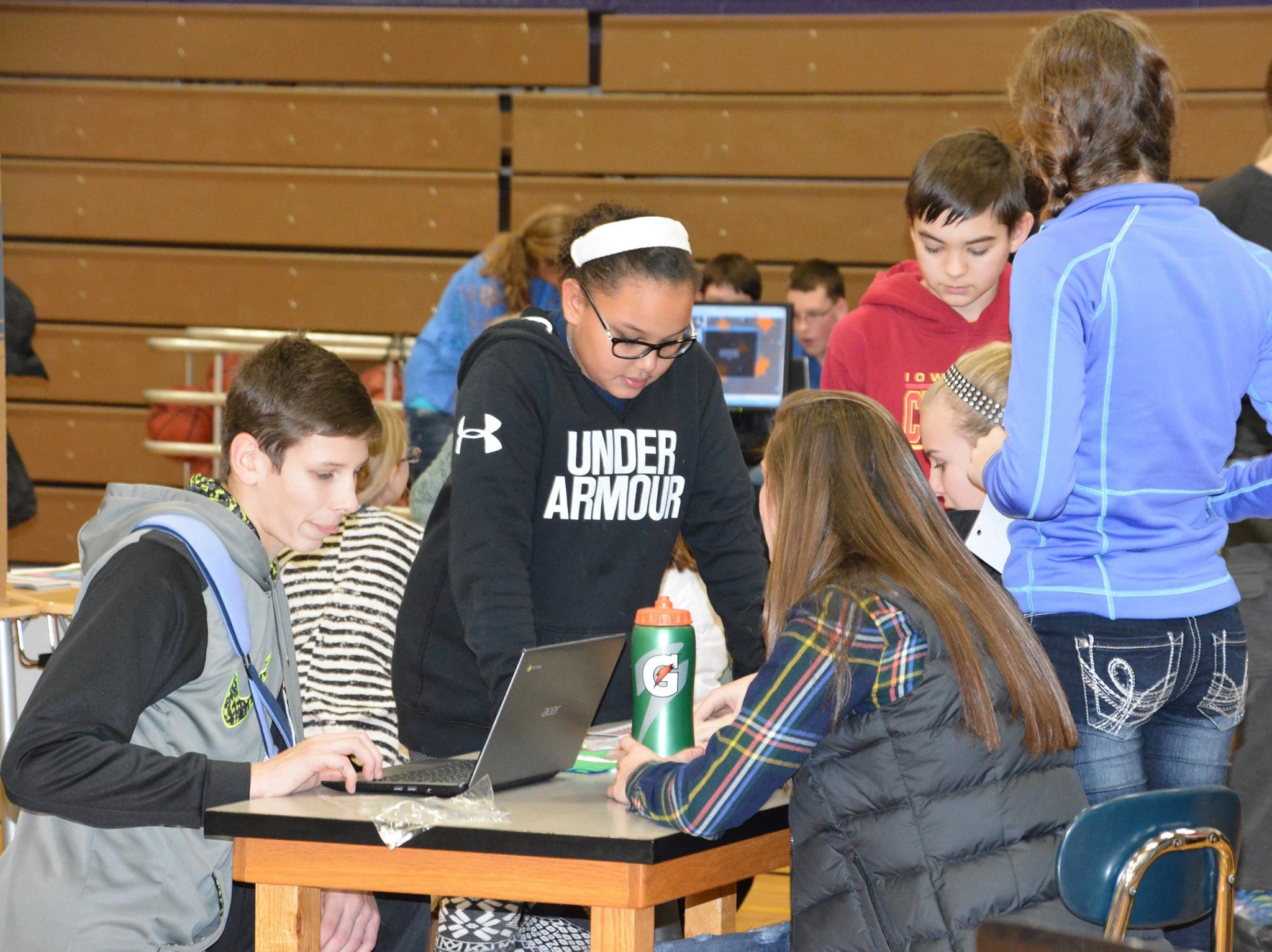 STudentcollaborationattable Community Schools